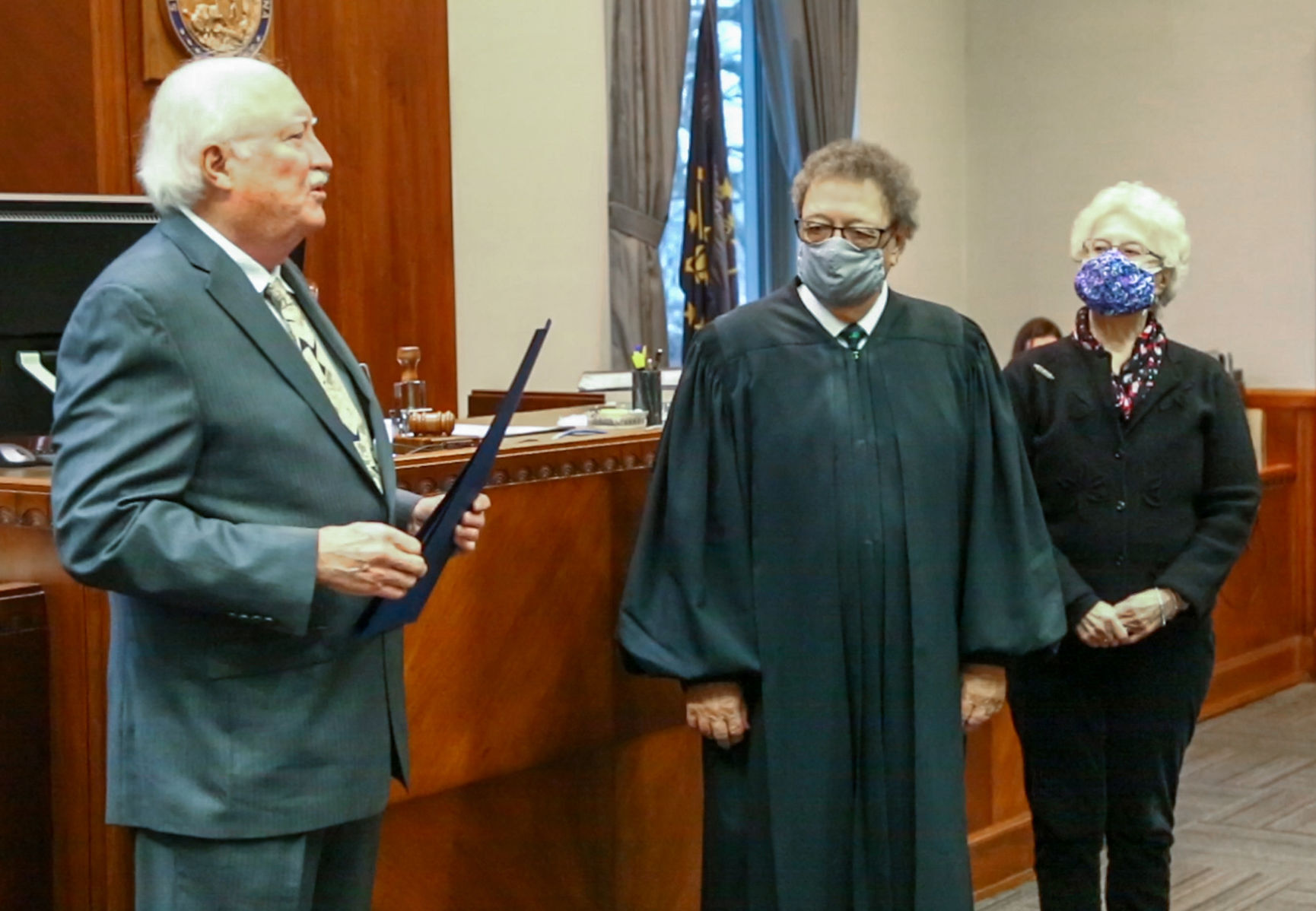 Senior Porter County Superior Court Judge Roger Bradford receives Sagamore of the Wabash Award
